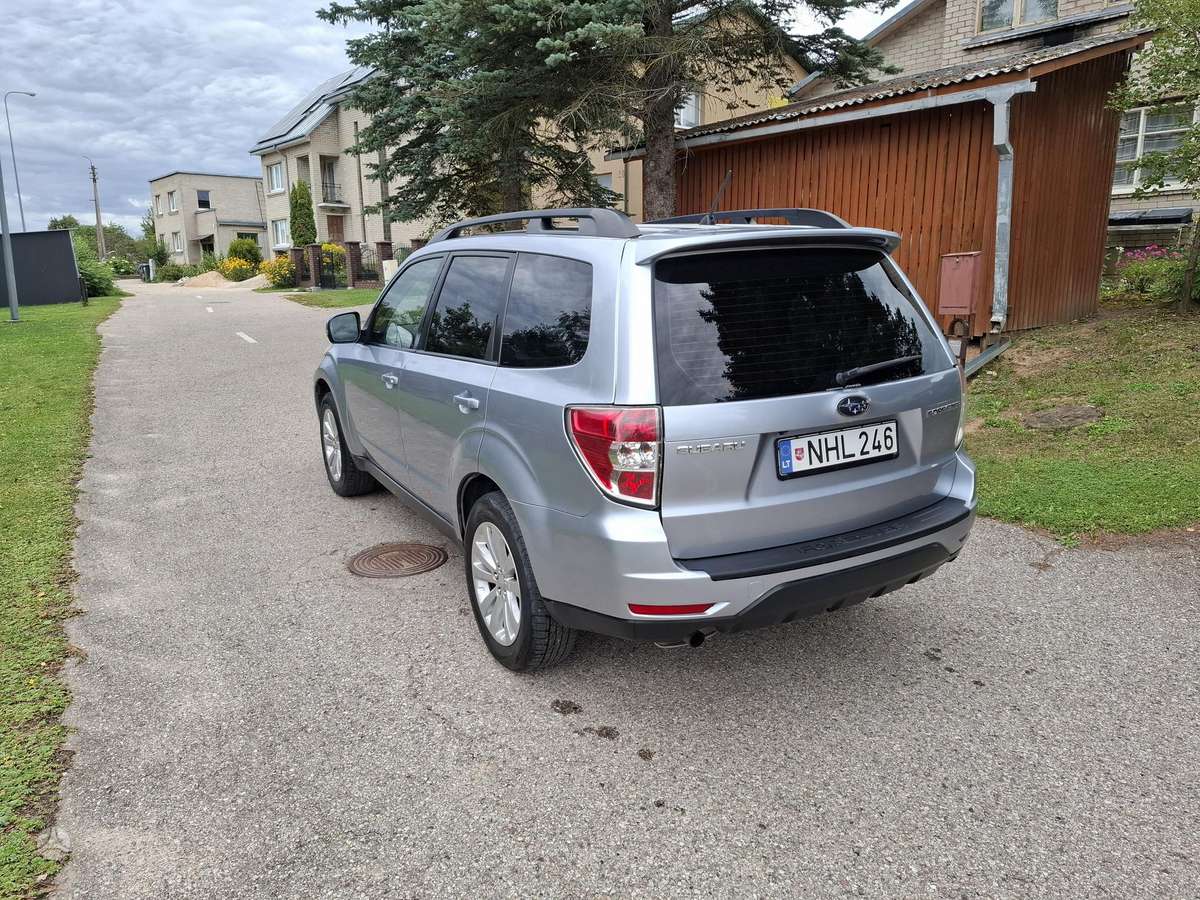 Subaru Forester 2012 — photo 5