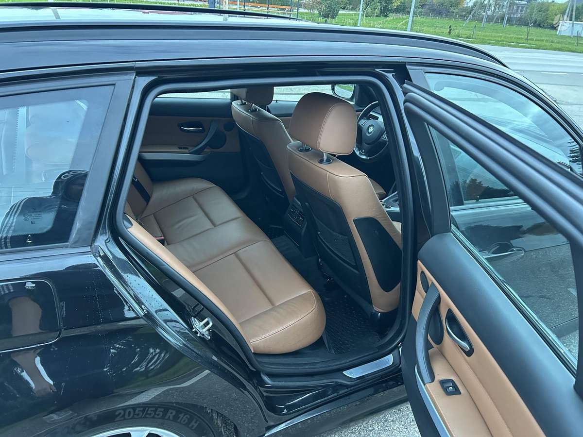BMW 320 2009 — photo 12