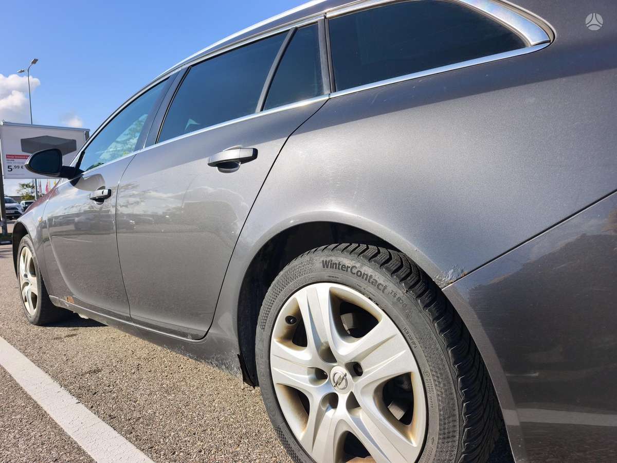 Opel Insignia 2011 — photo 15