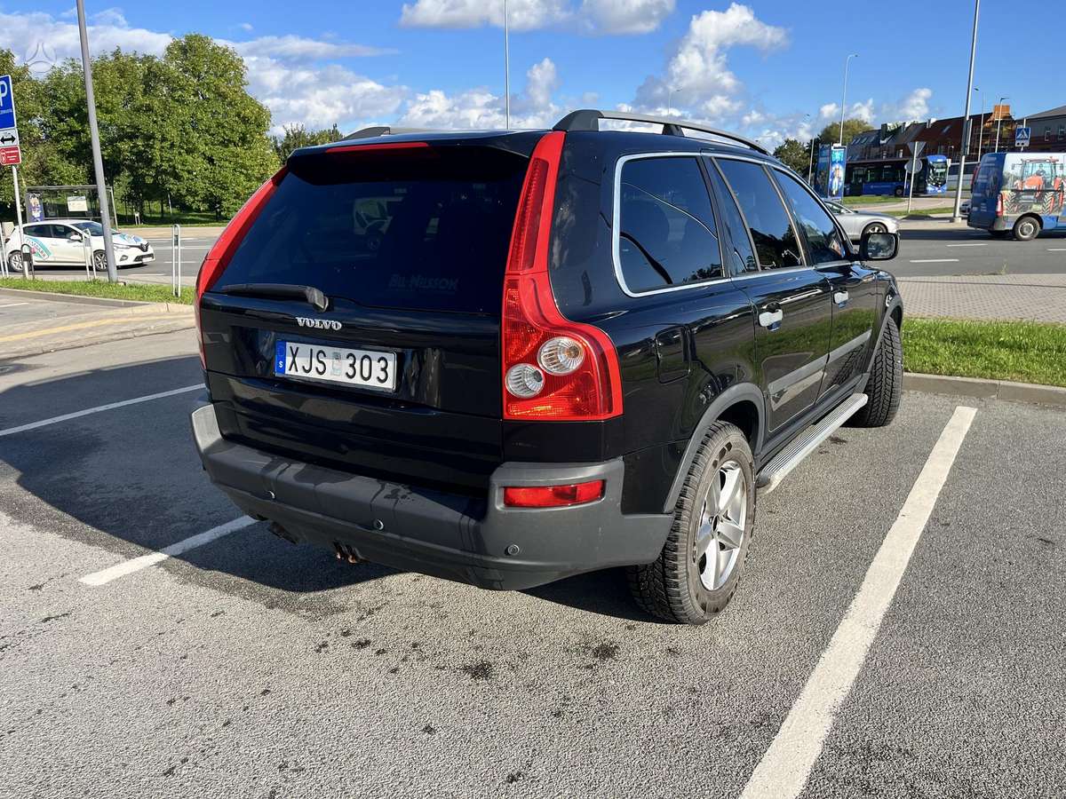 Volvo XC90 2005 — photo 14