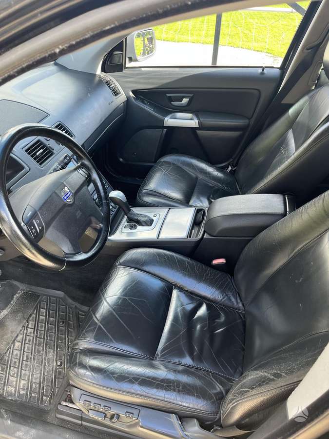 Volvo XC90 2005 — photo 18