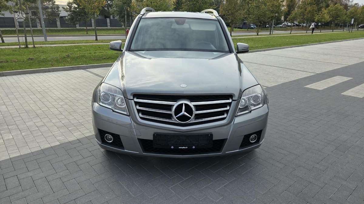 Mercedes-Benz GLK220 2010 — салон