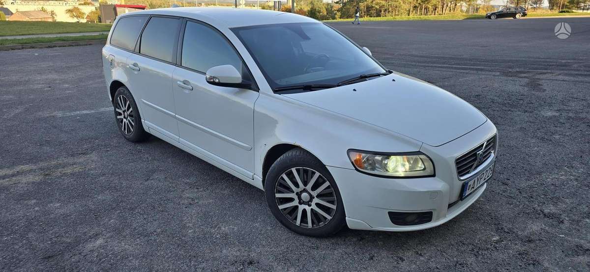 Volvo V50, 2009