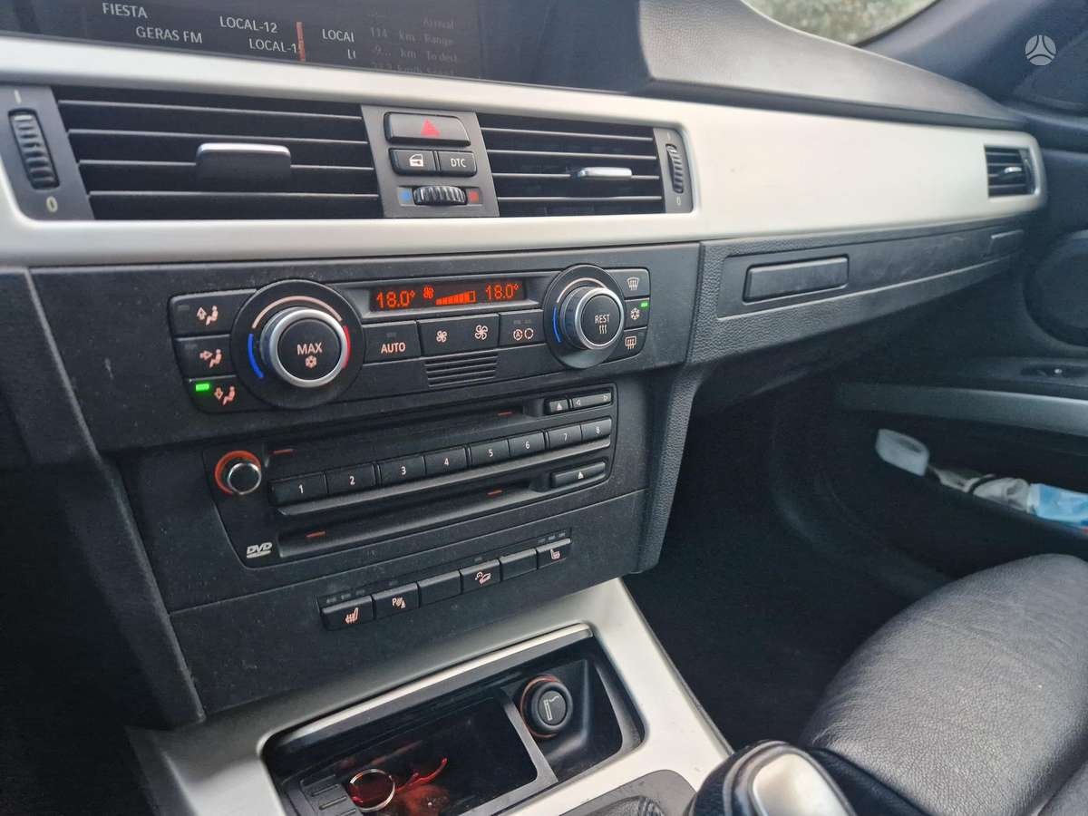 BMW 330 2007 — photo 8
