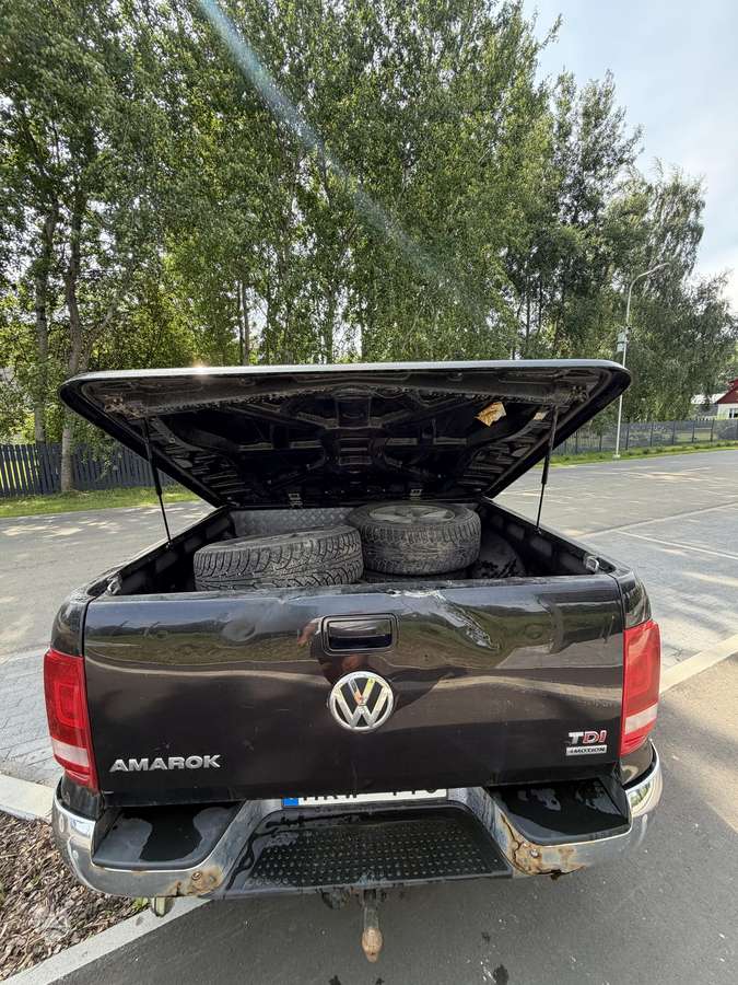 Volkswagen Amarok 2011 — photo 11