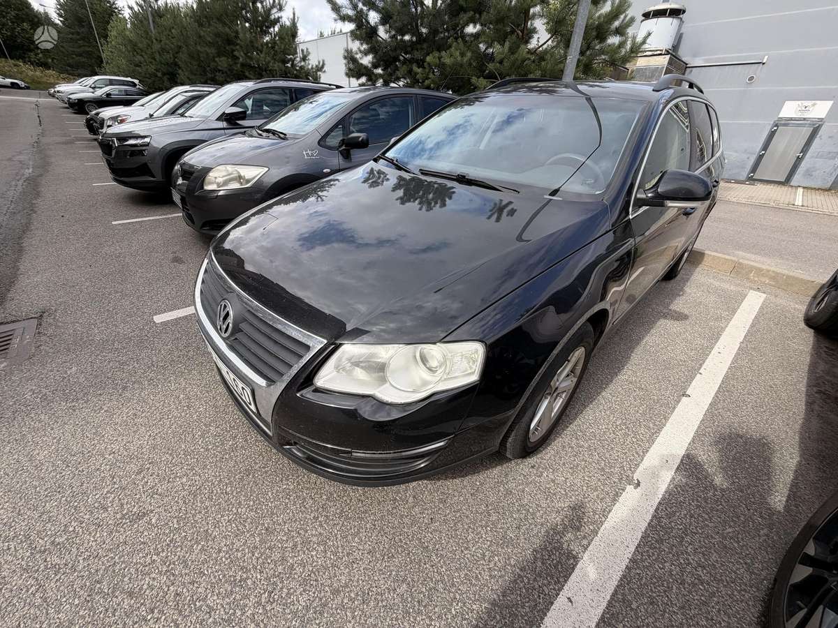 Volkswagen Passat 2008 — вигляд ззаду