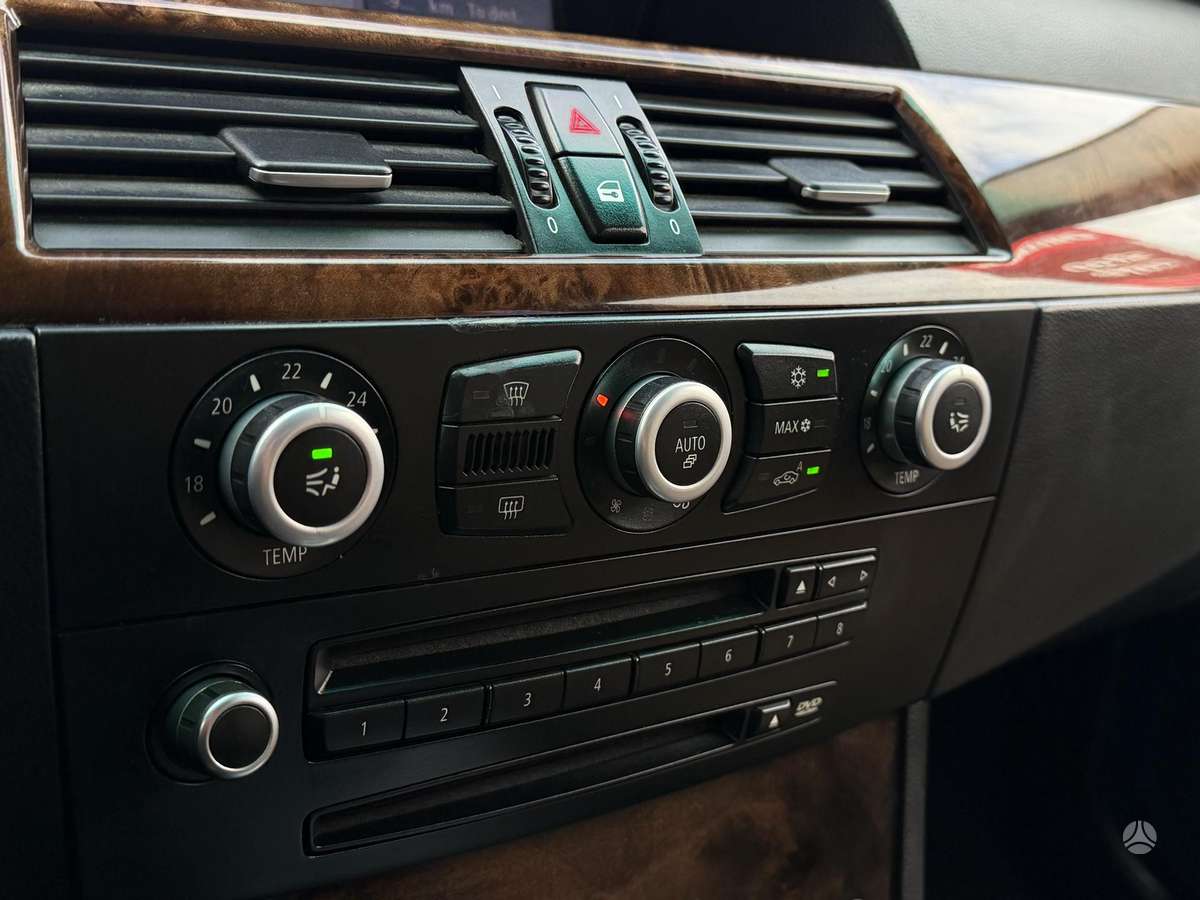 BMW 530 2008 — photo 11