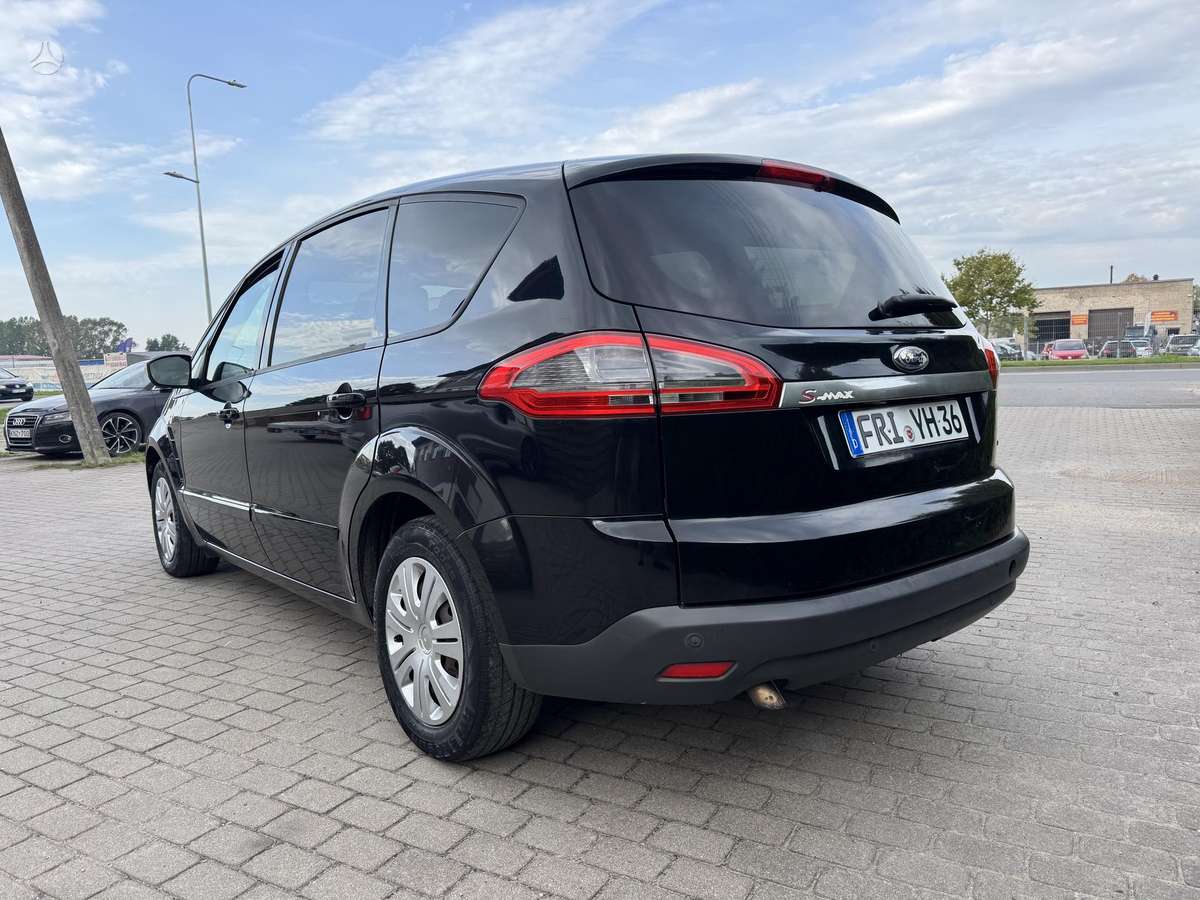Ford S-MAX 2011 — photo 7