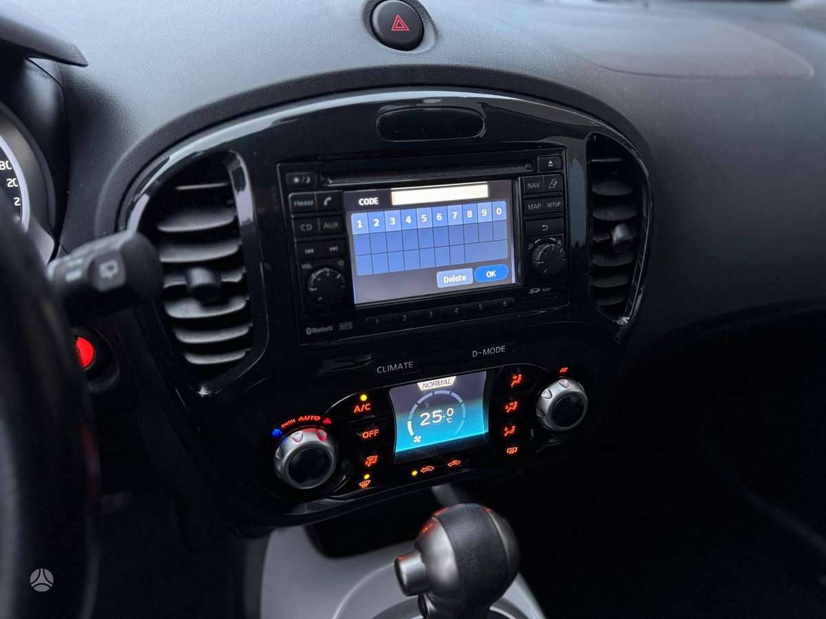 Nissan Juke 2013 — photo 15