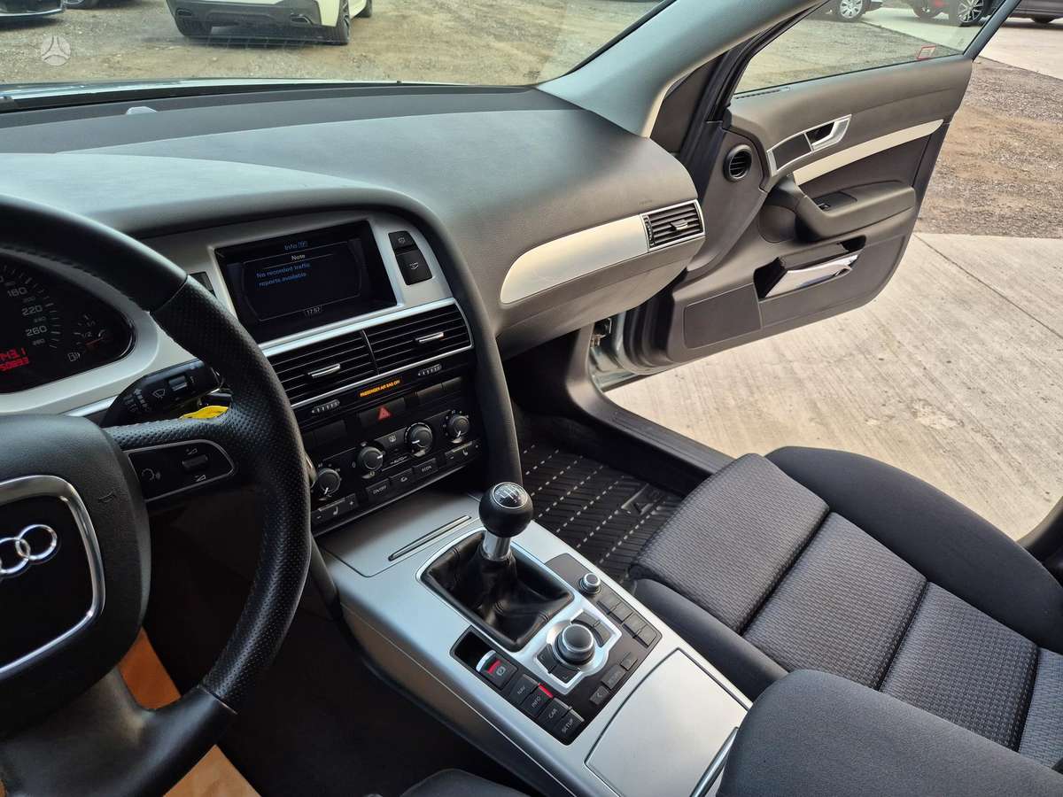 Audi A6 2009 — photo 15
