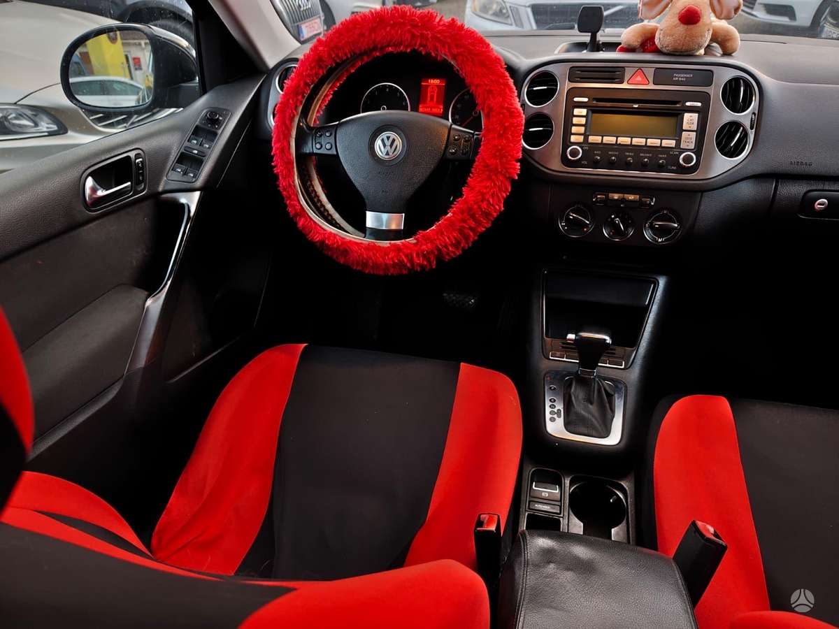 Volkswagen Tiguan 2009 — photo 10