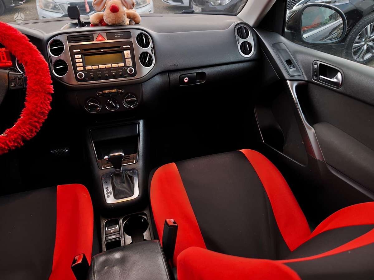 Volkswagen Tiguan 2009 — photo 11