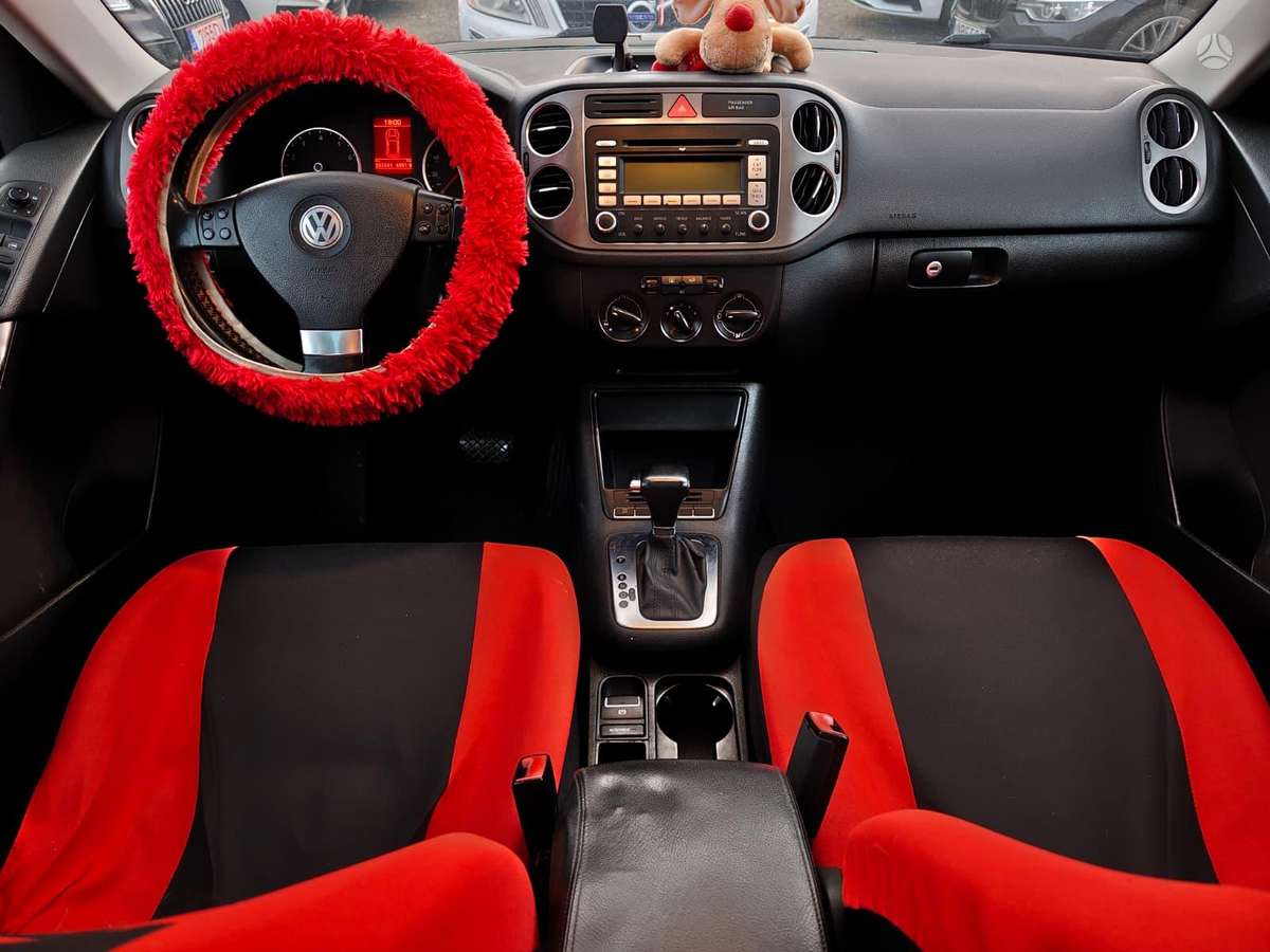 Volkswagen Tiguan 2009 — photo 9
