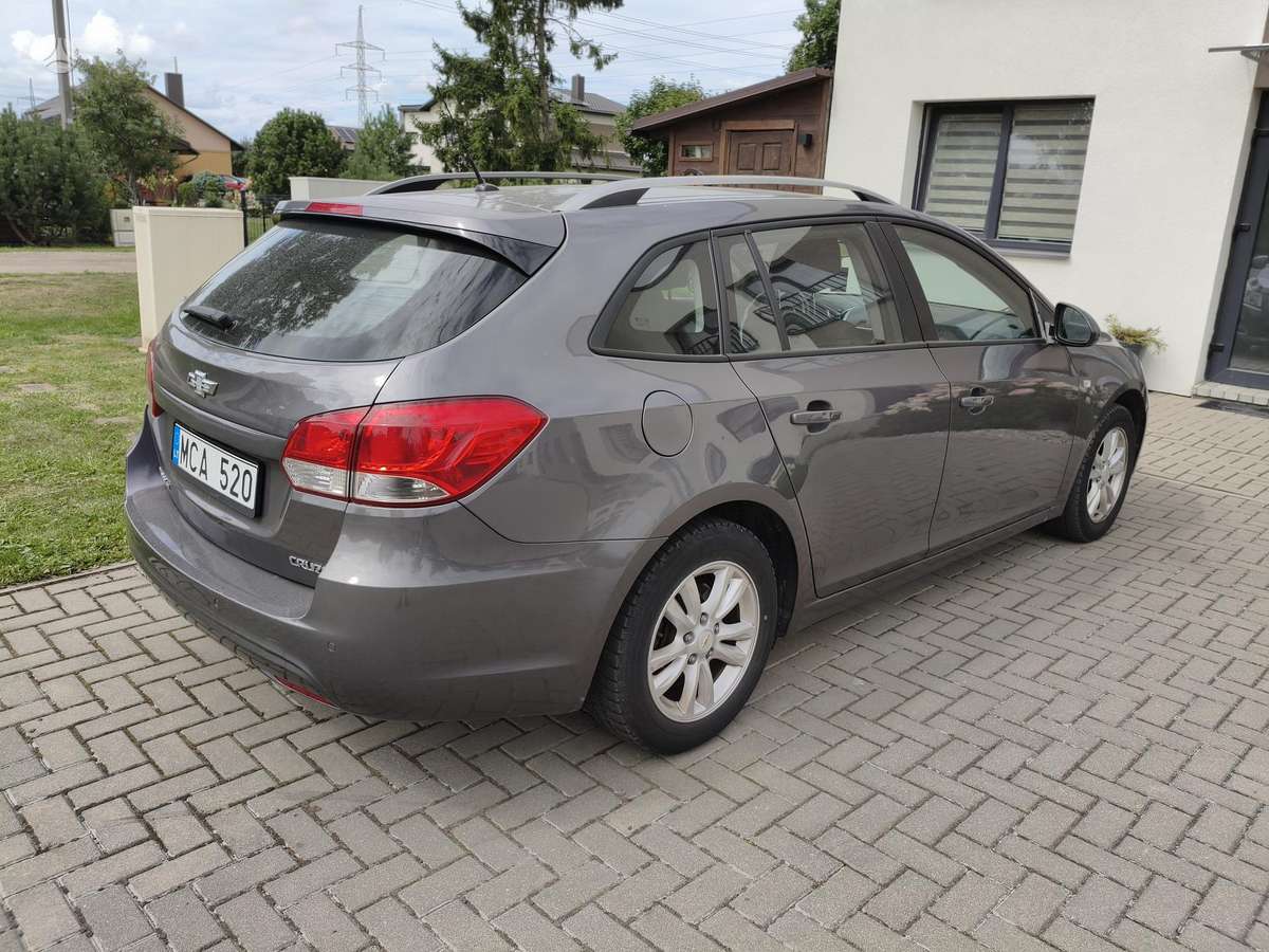 Chevrolet Cruze 2013 — салон