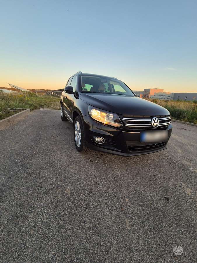 Volkswagen Tiguan 2012 — photo 12