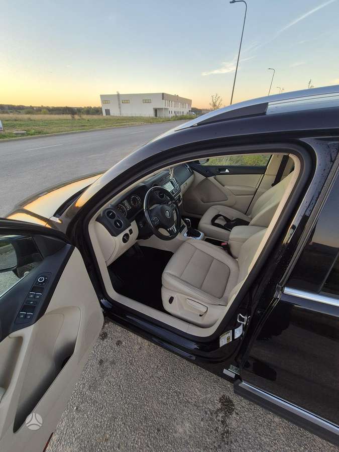 Volkswagen Tiguan 2012 — photo 13
