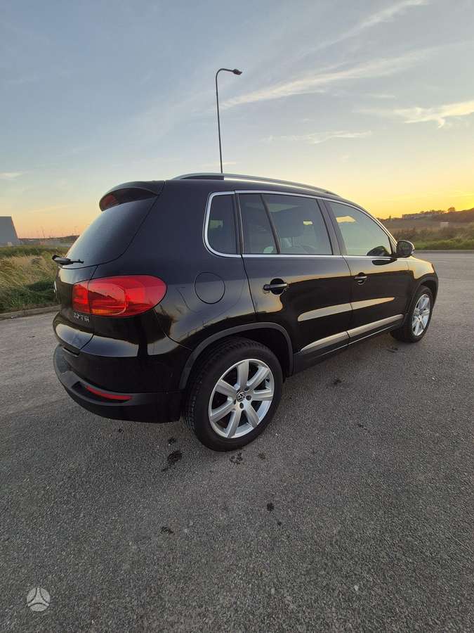 Volkswagen Tiguan 2012 — photo 9