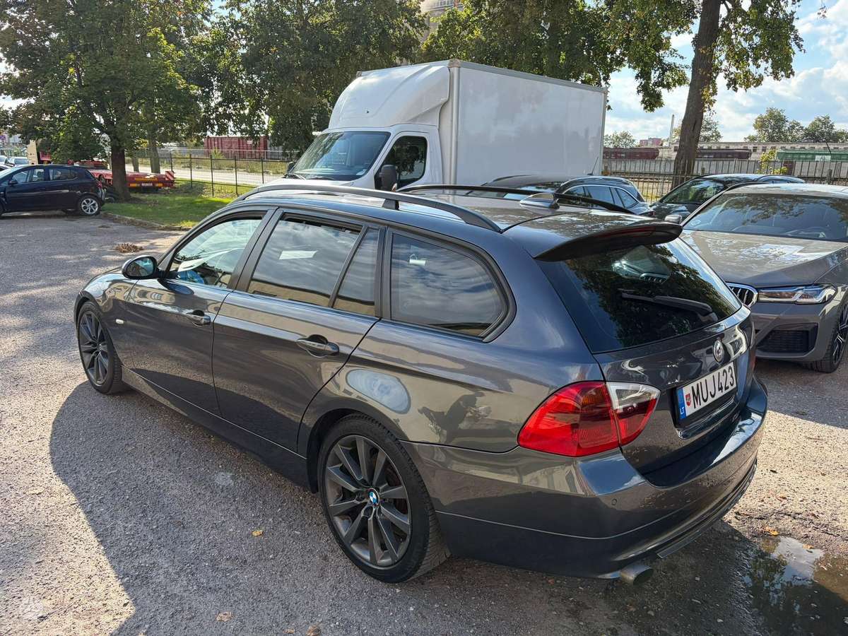 BMW 320 2005 — photo 6