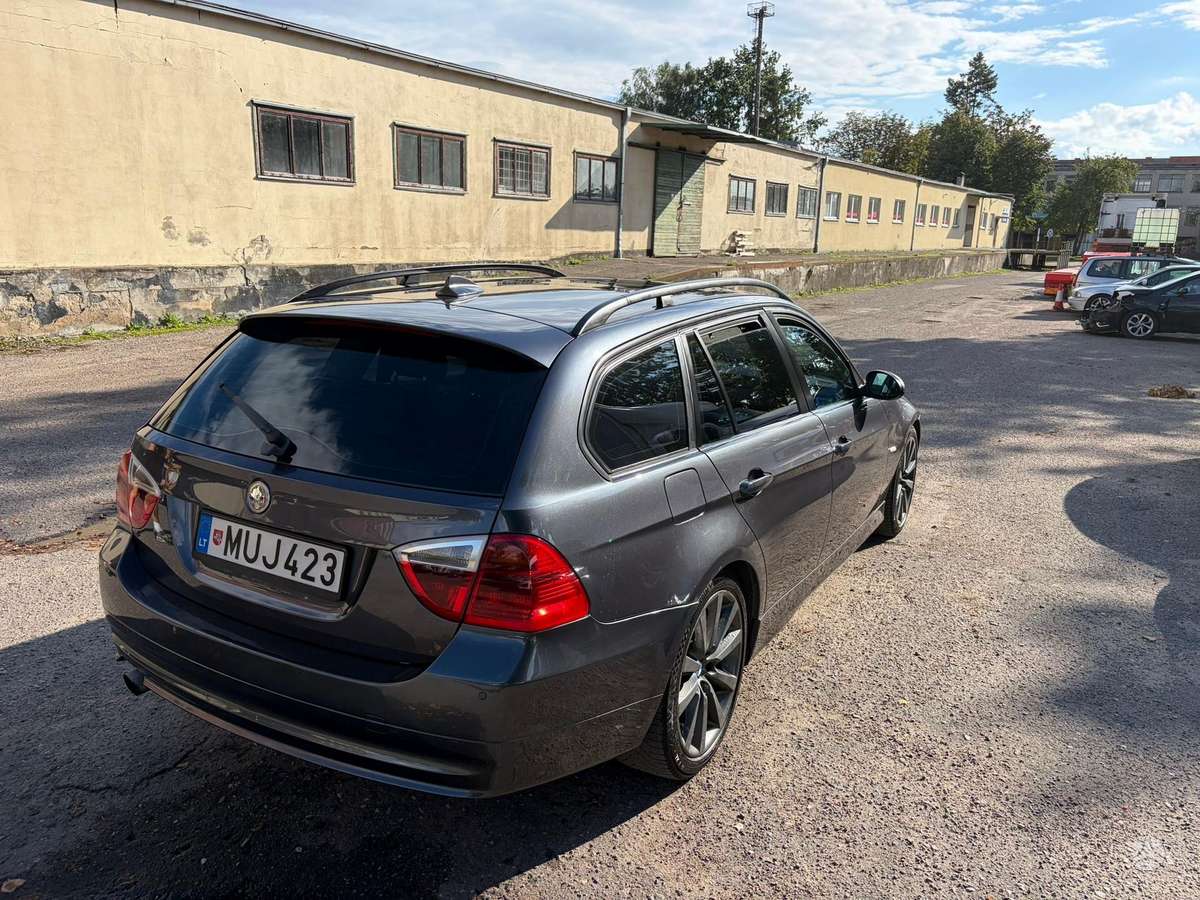 BMW 320 2005 — photo 8