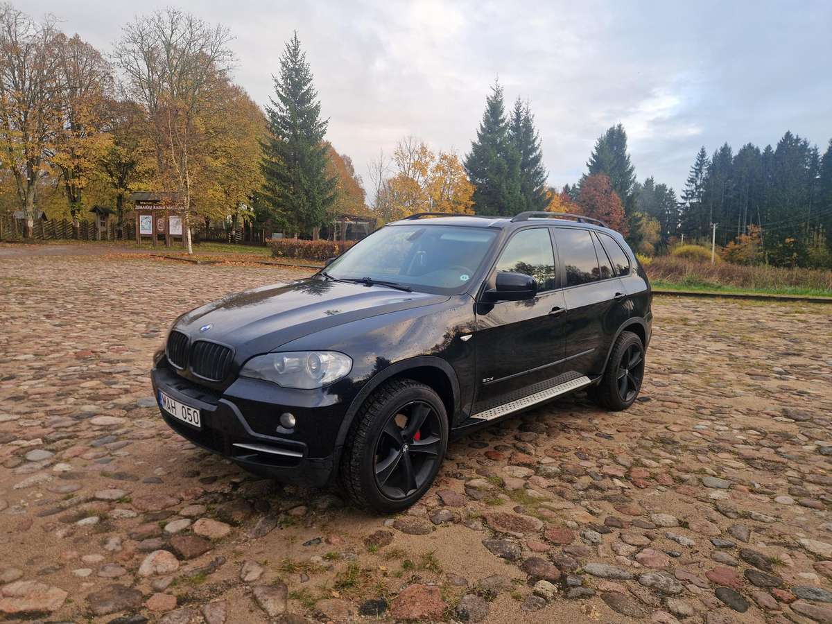 BMW X5 2008 — вигляд ззаду