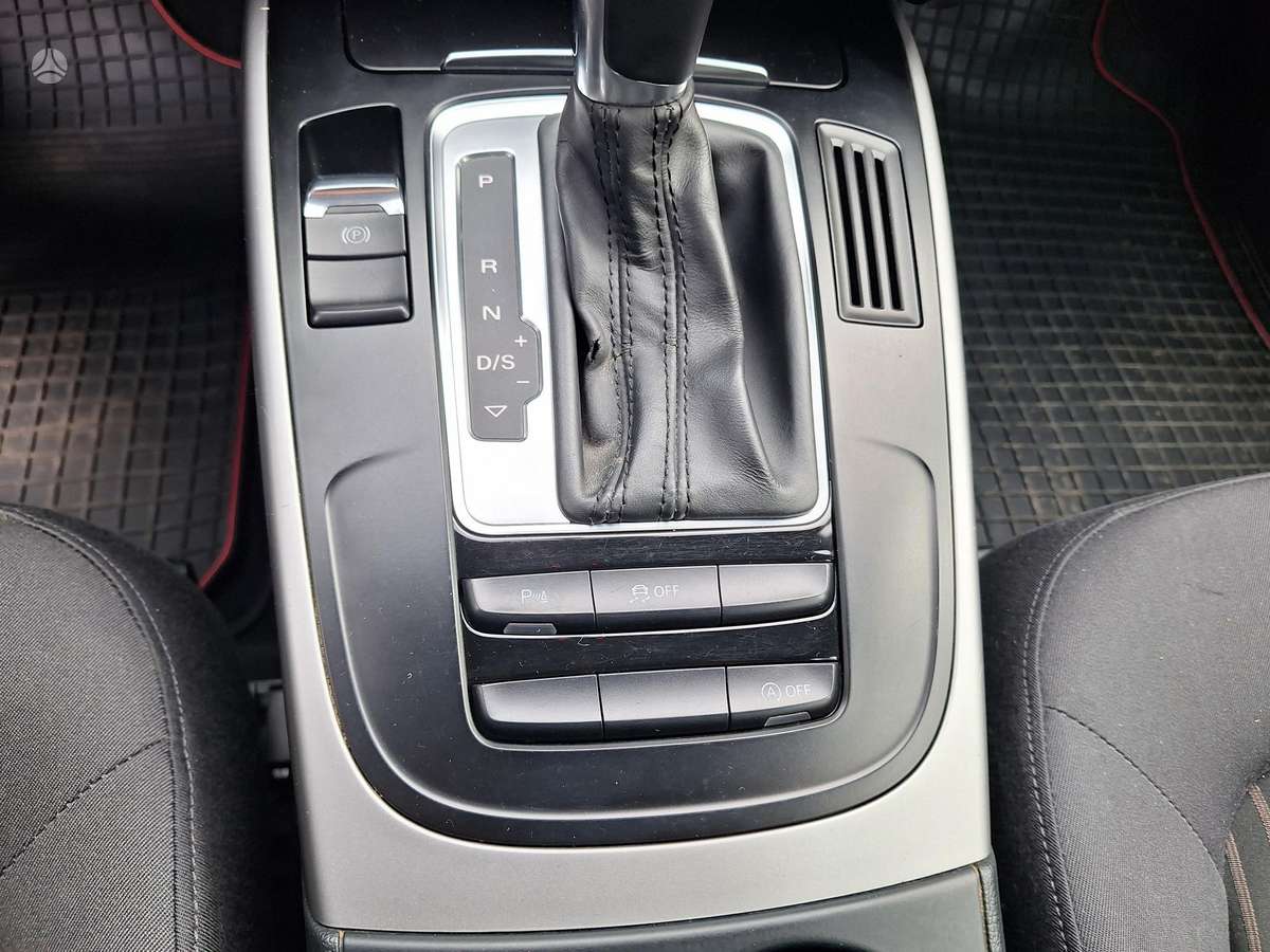 Audi A4 2013 — photo 12