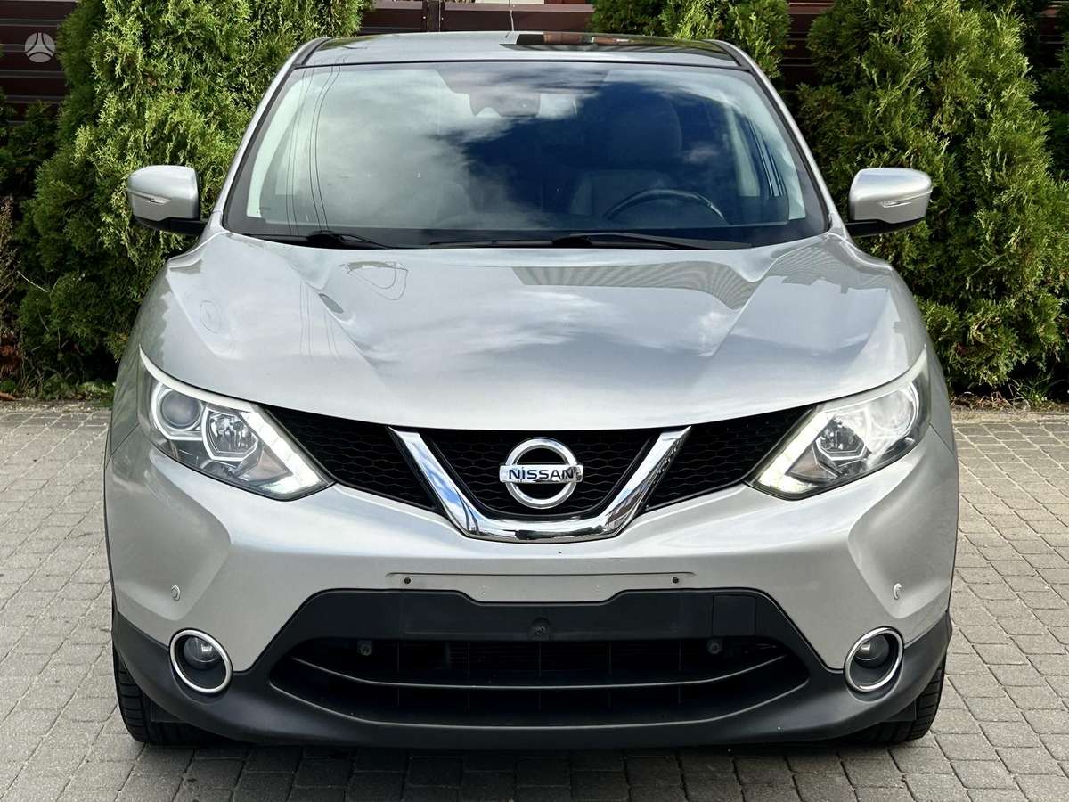 Nissan Qashqai 2014 — салон