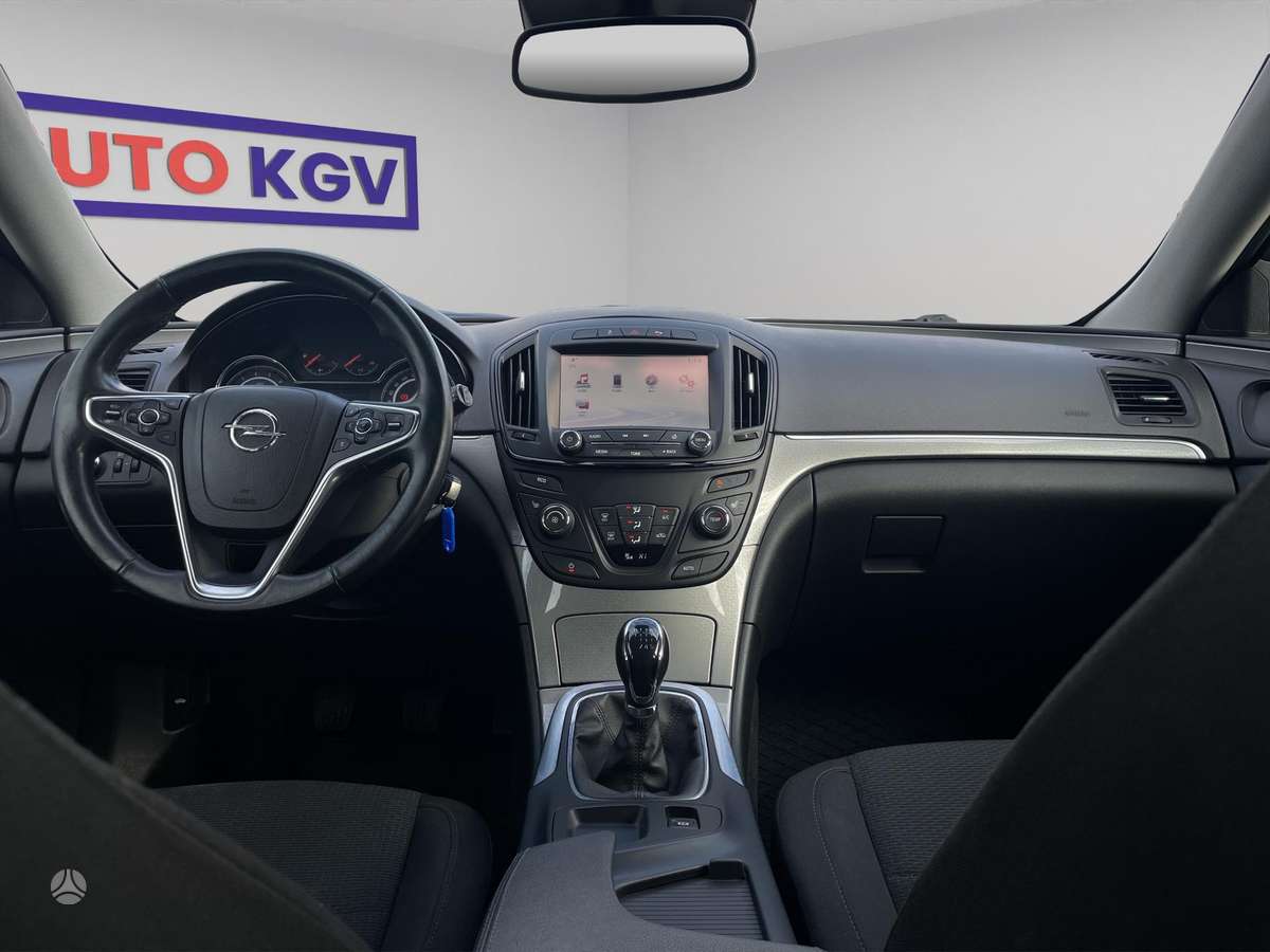 Opel Insignia 2015 — photo 11
