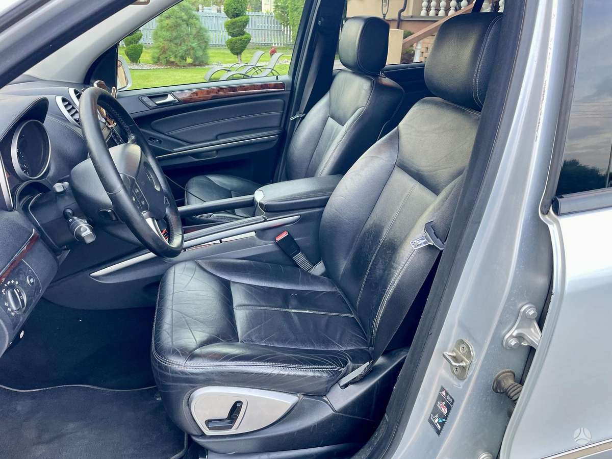 Mercedes-Benz GL320 2006 — photo 11