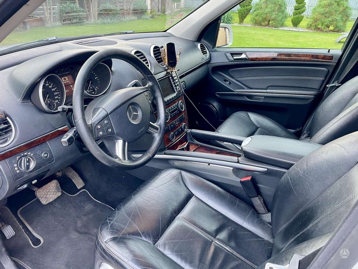 Mercedes-Benz GL320 2006 — photo 13