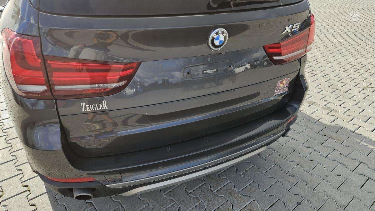 BMW X5 2014 — photo 11