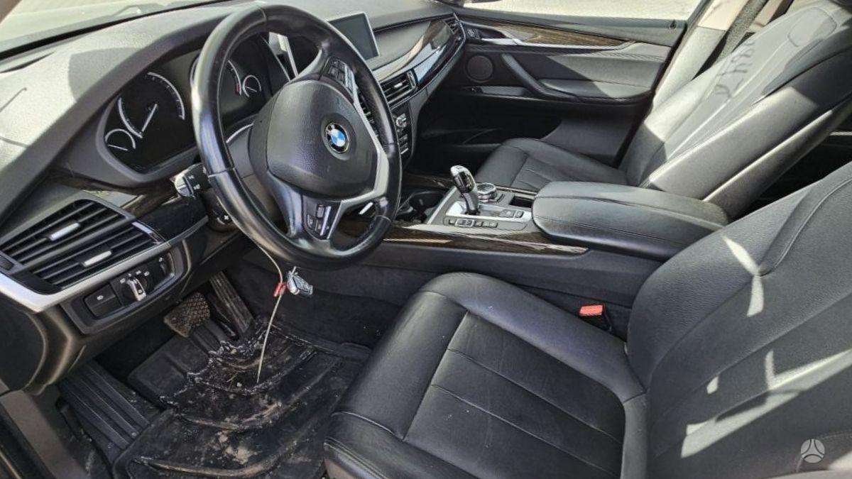 BMW X5 2014 — photo 15