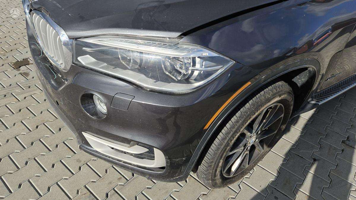 BMW X5 2014 — engine 2979 cm³, 306 HP (225kW)