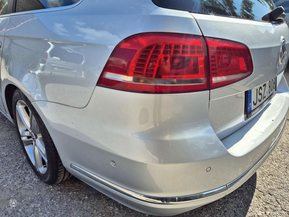 Volkswagen Passat 2011 — photo 18