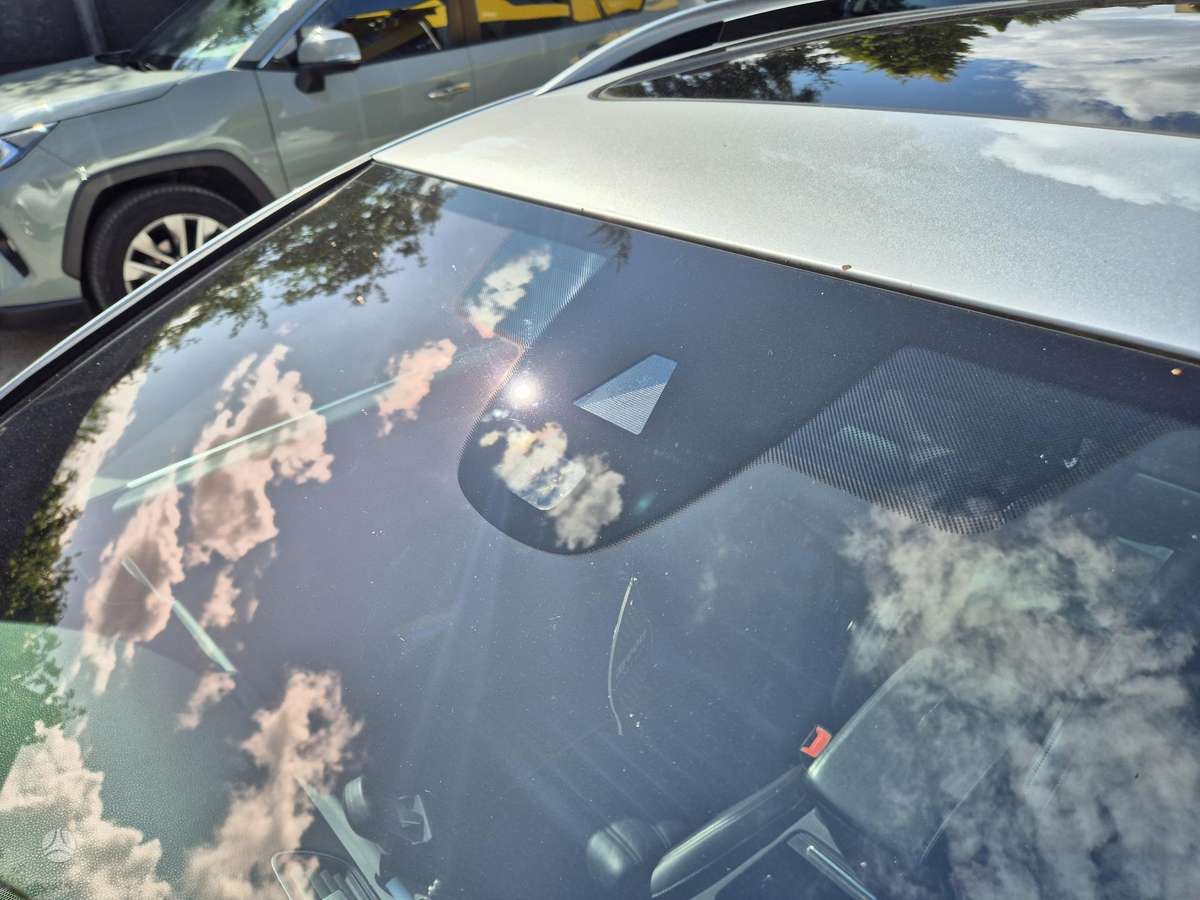 Volkswagen Passat 2011 — photo 21