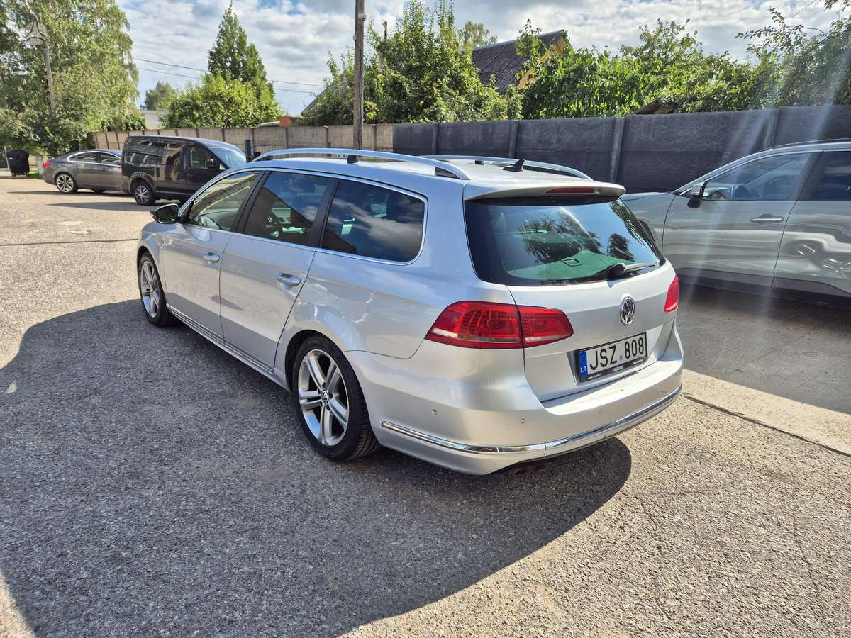 Volkswagen Passat 2011 — photo 7