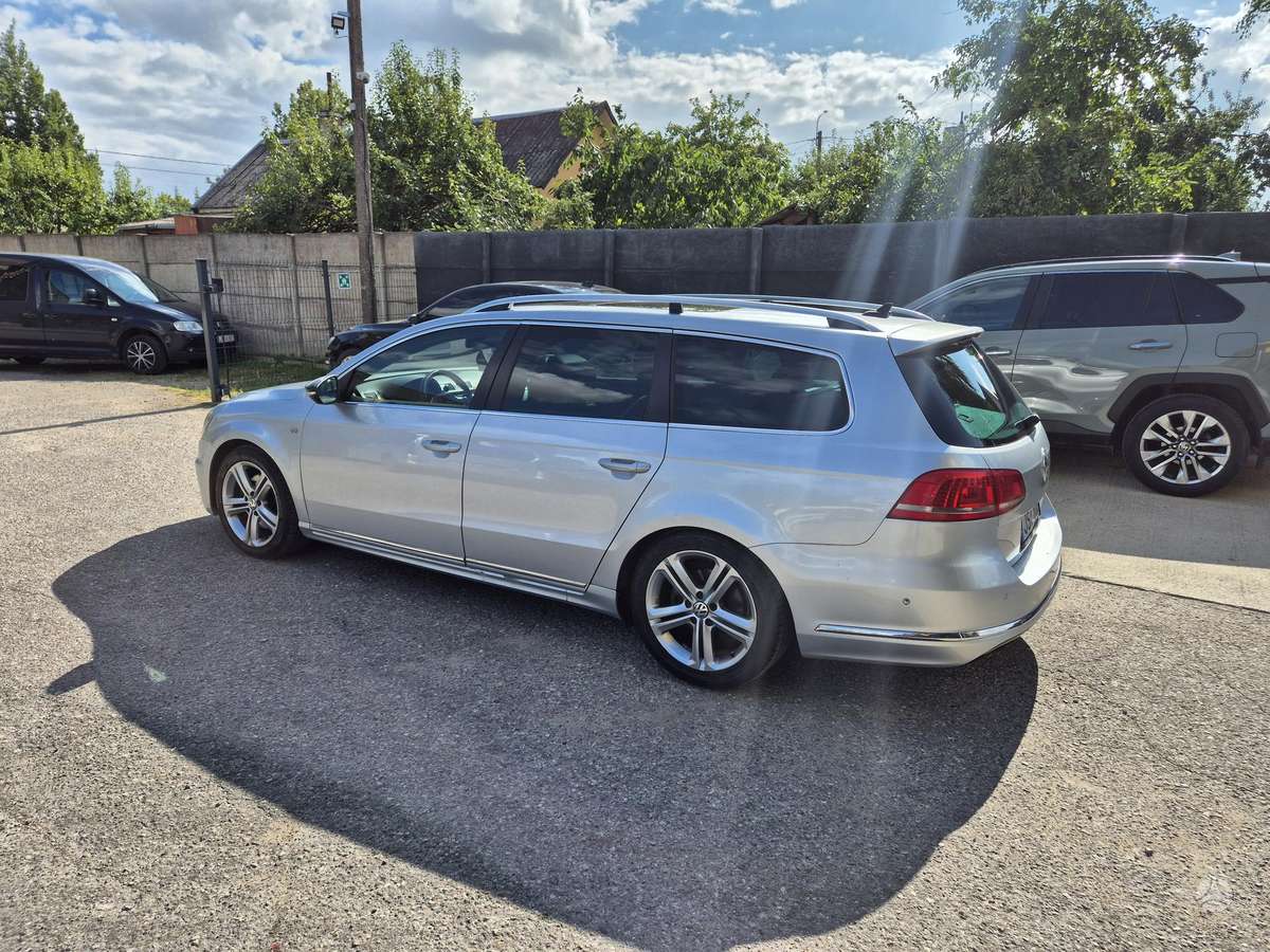 Volkswagen Passat 2011 — photo 8