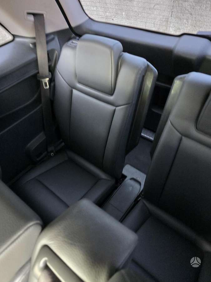 Opel Zafira 2010 — photo 11