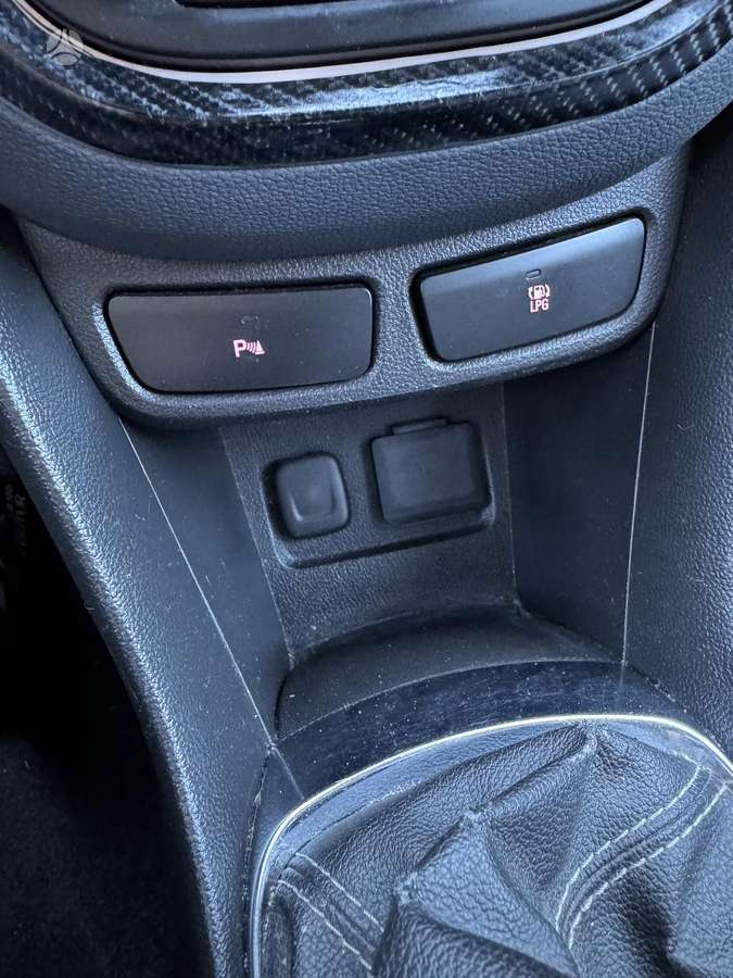 Opel Mokka 2015 — photo 17
