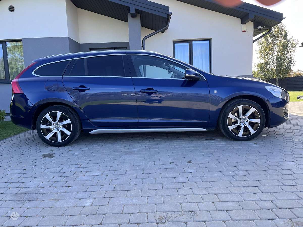 Volvo V60 2011 — vehicle for AFU Ukraine