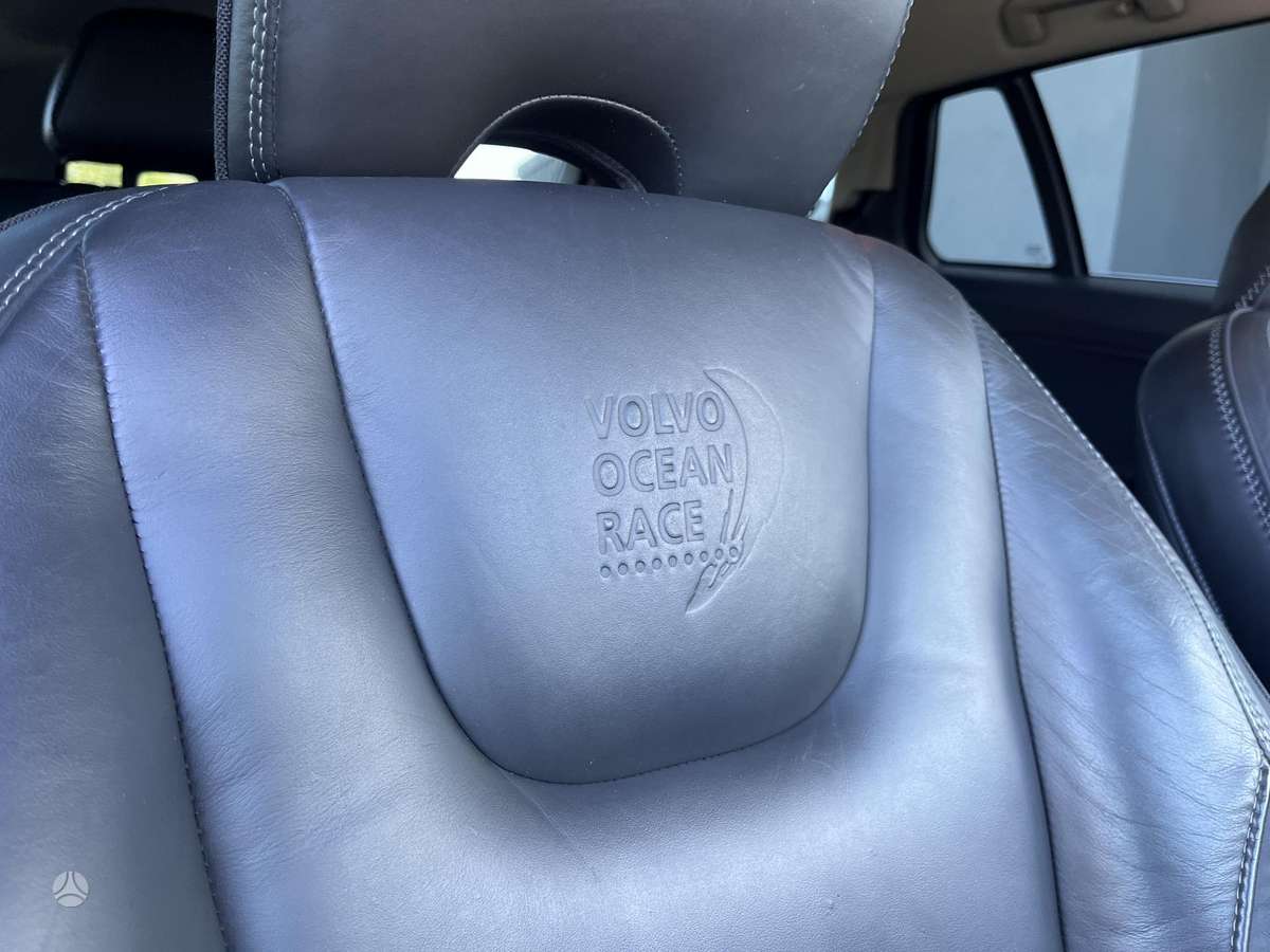 Volvo V60 2011 — photo 13