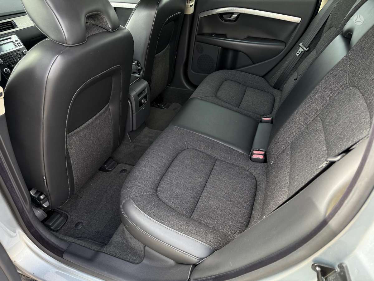 Volvo XC70 2008 — photo 15