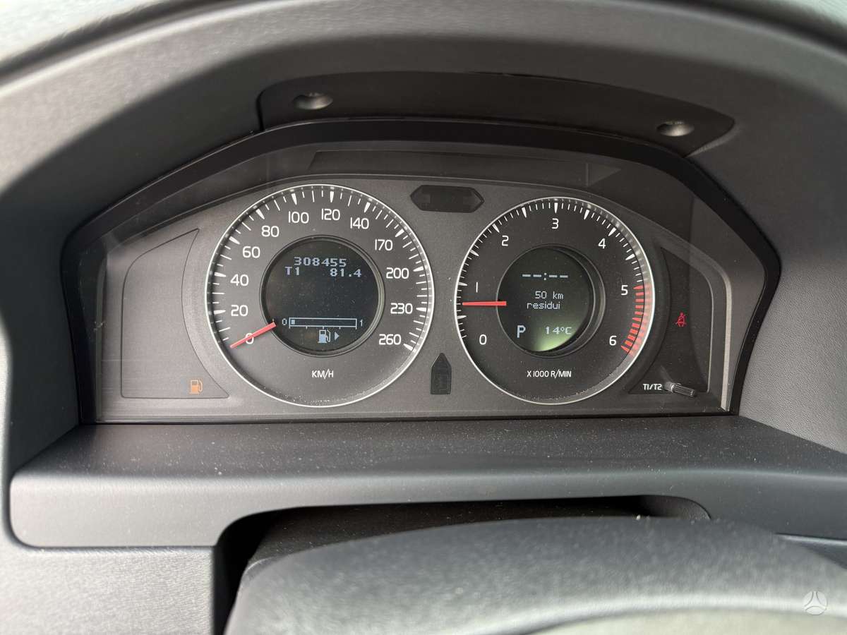 Volvo XC70 2008 — photo 19