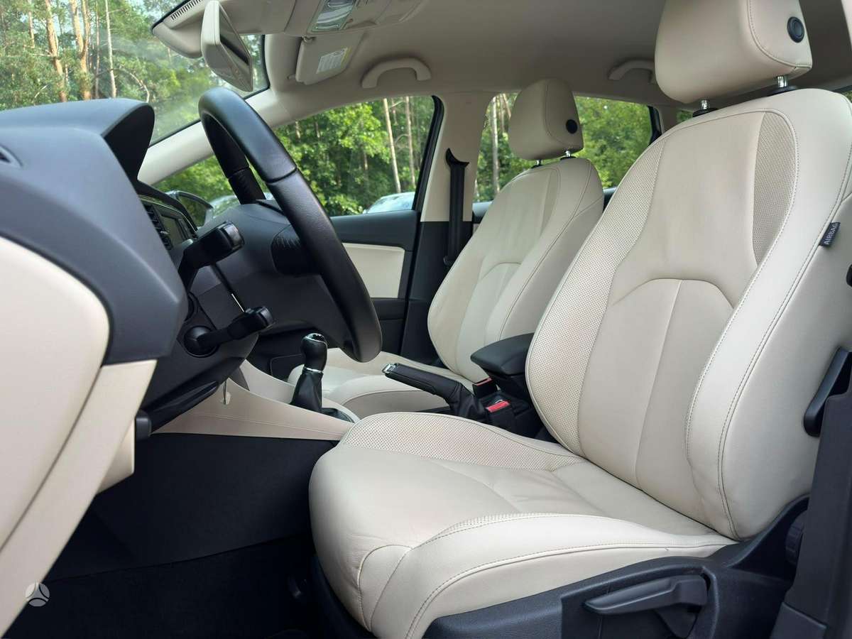 Seat Leon 2014 — photo 25