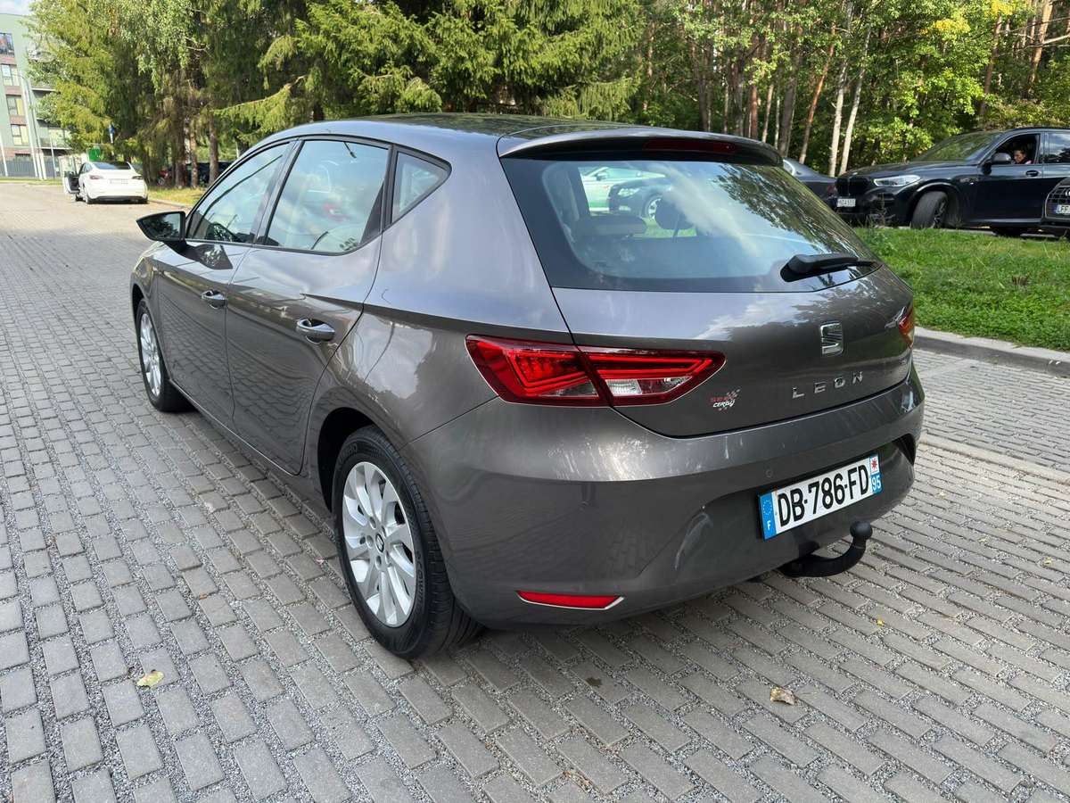 Seat Leon 2014 — engine 1395 cm³, 122 HP (90kW)