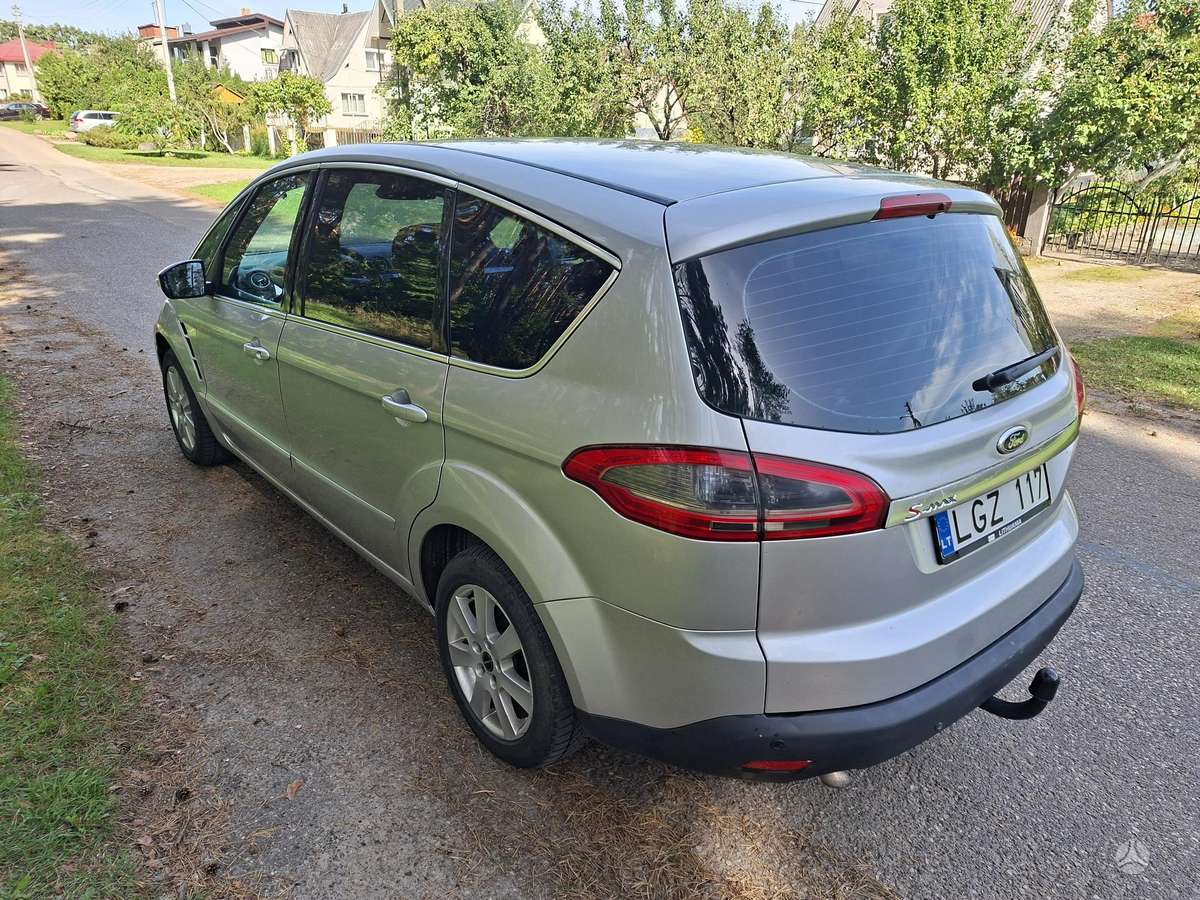 Ford S-MAX 2011 — engine 2000 cm³, 140 HP (103kW)