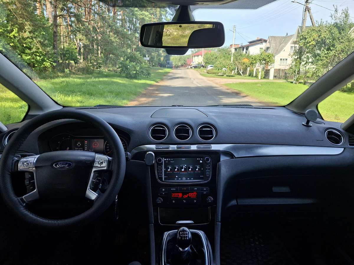 Ford S-MAX 2011 — photo 6