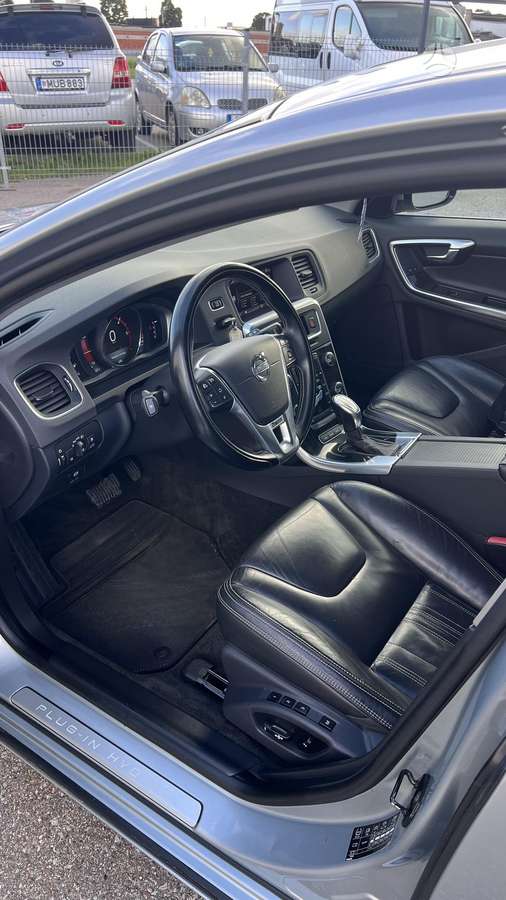 Volvo V60 2013 — photo 5