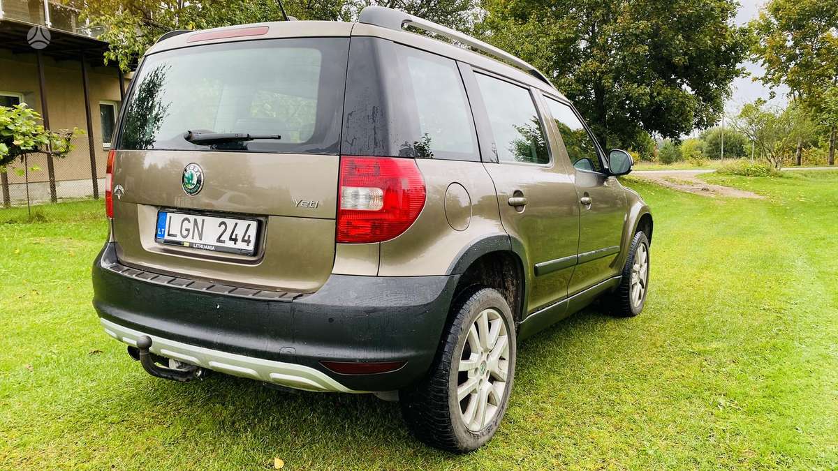 Skoda Yeti 2010 — салон