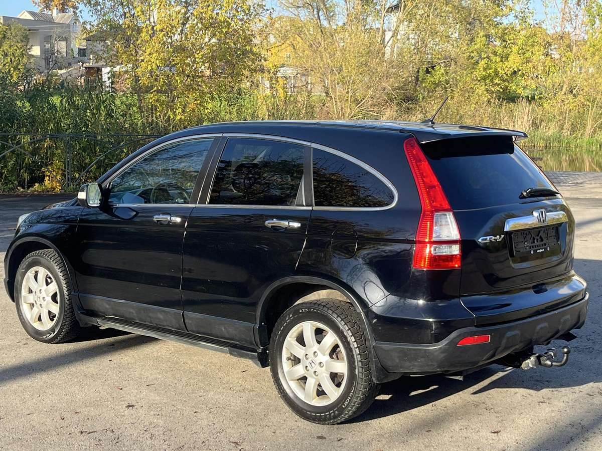 Honda CR-V 2007 — rear view