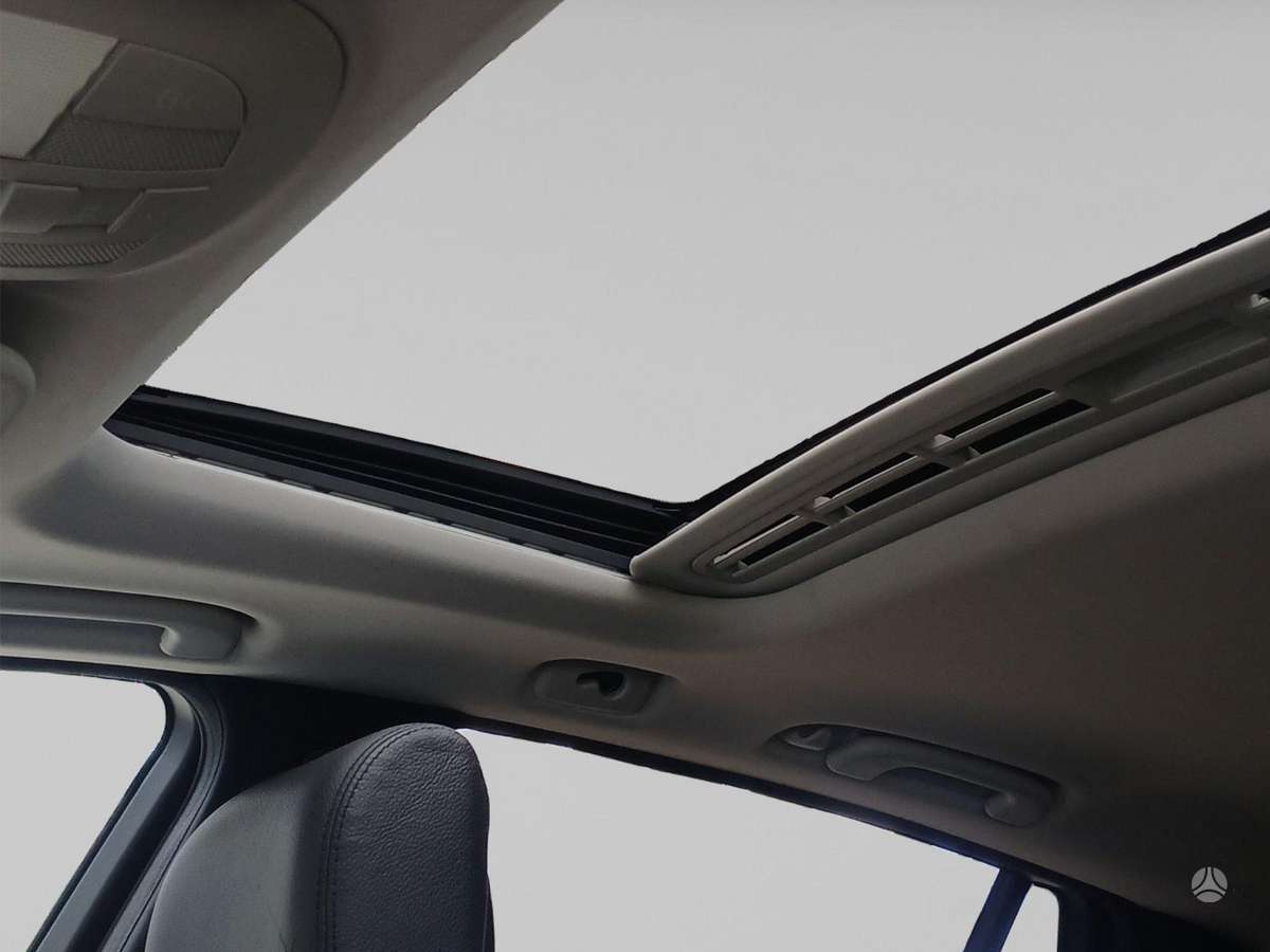 Mercedes-Benz R320 2009 — photo 13